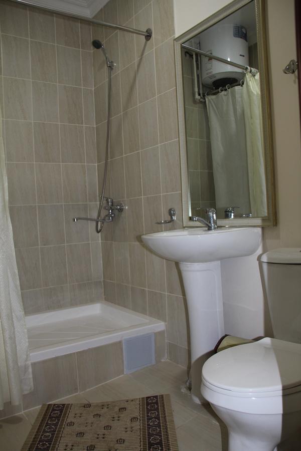 Hotel "Grand Way" Ташкент Екстериор снимка
