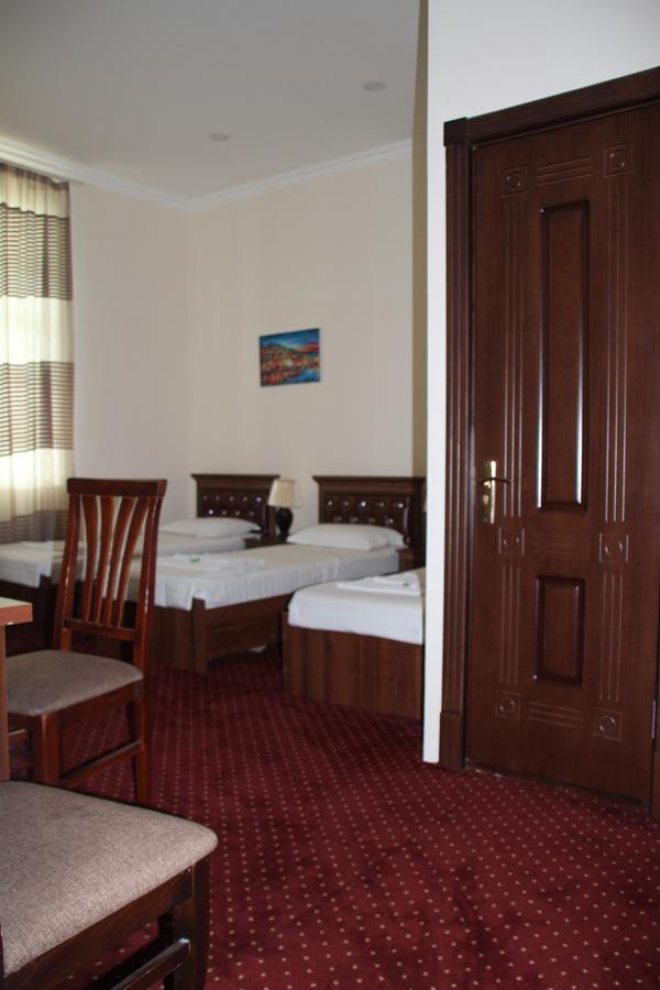 Hotel "Grand Way" Ташкент Екстериор снимка